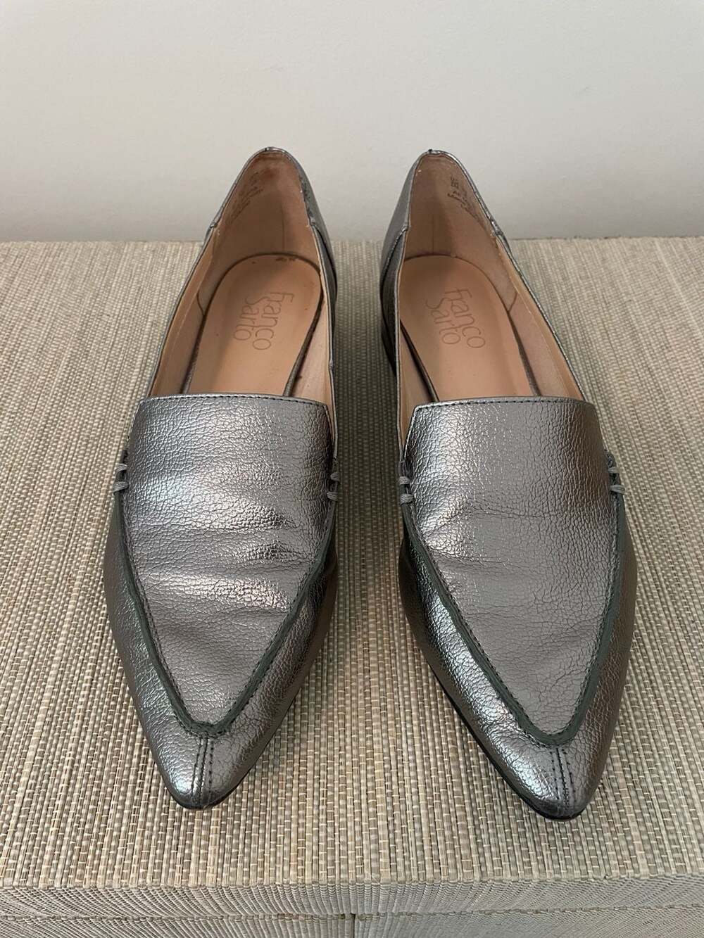 Franco Sarto Women's Metallic Silver Starland Pointed Toe Loafer Flat Size 8M